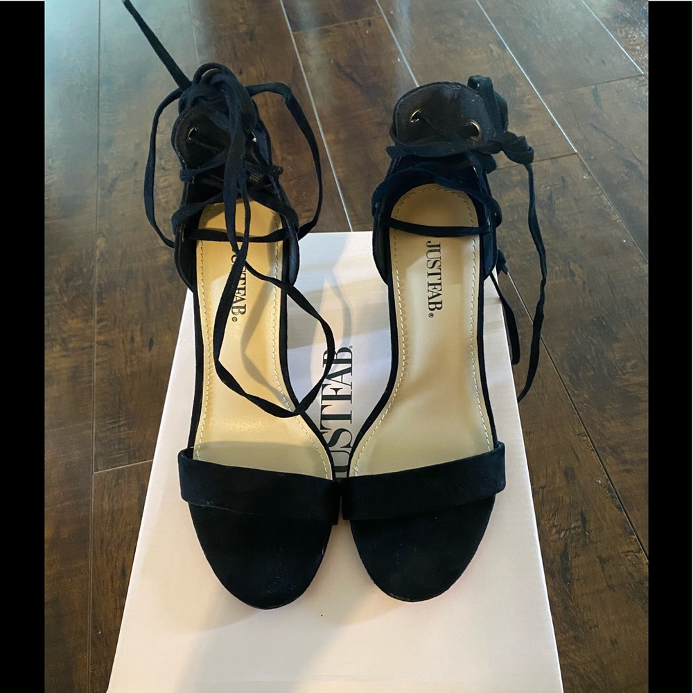 Shoes - Picture 2 of 2